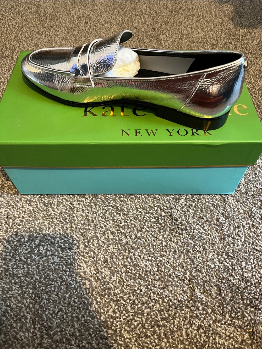 kate spade Metallic Silver Penny Loafer size 7.5 New
